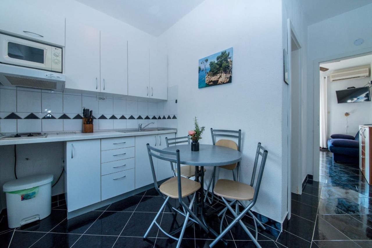 Apartments Niko Промайна Екстериор снимка