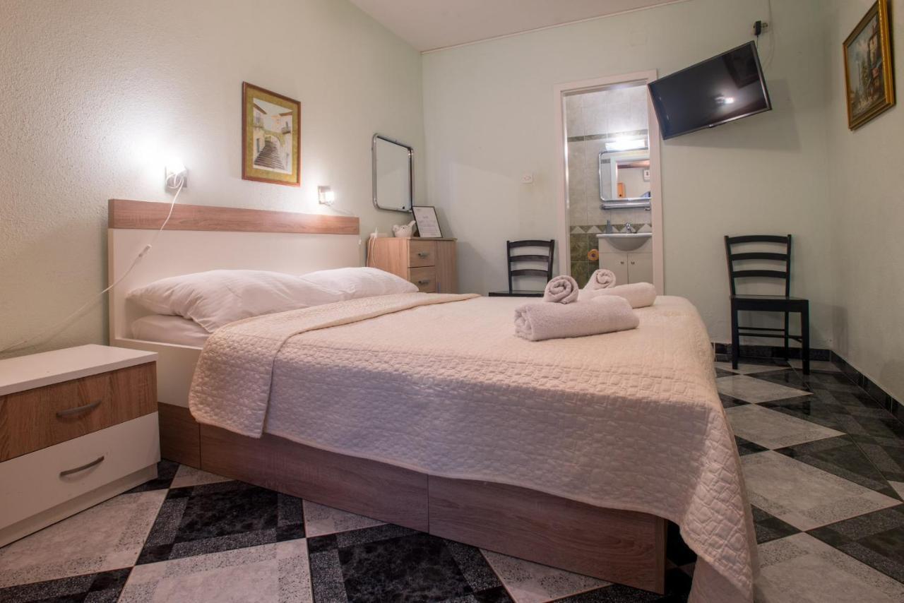 Apartments Niko Промайна Екстериор снимка