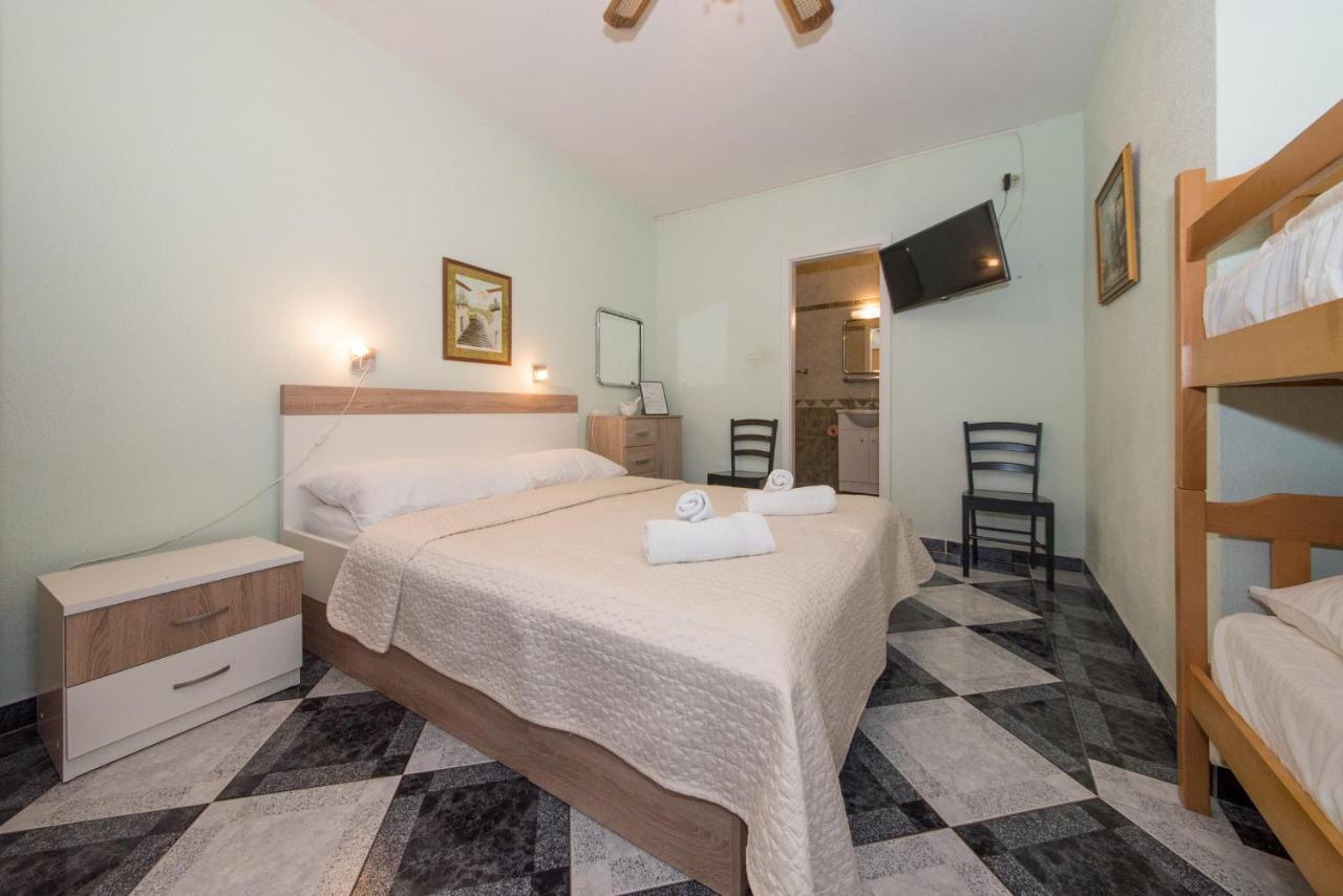 Apartments Niko Промайна Екстериор снимка