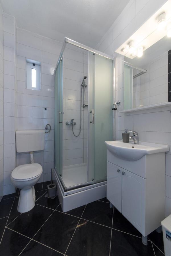 Apartments Niko Промайна Екстериор снимка